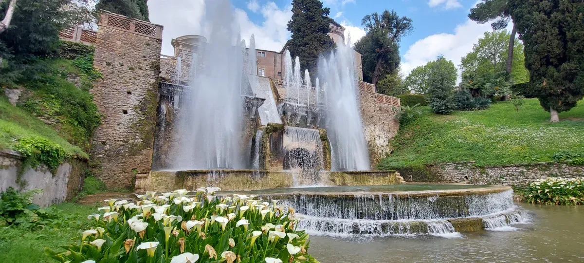 The Organ Fountain playing at Villa d'Este on a Tivoli day trip from Rome